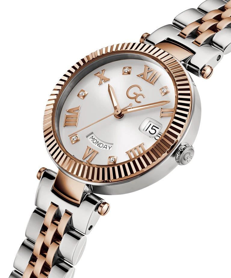 Gc Flair Mid Size Metal Z01003L1MF Women’s Analog Watch (Made In France)