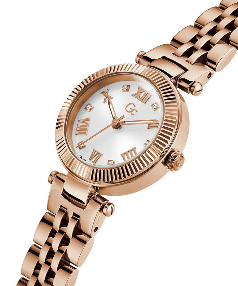 Gc Flair Small Size Metal
28mm Z02002L1MF Women’s Watch (Made In France)